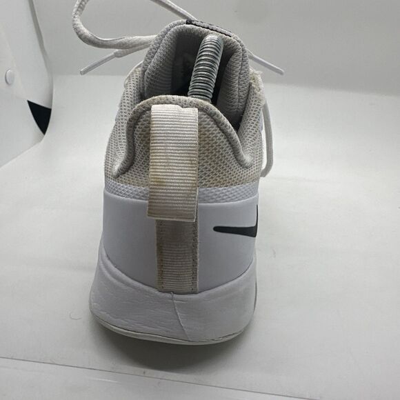 Athletic_Shoes
